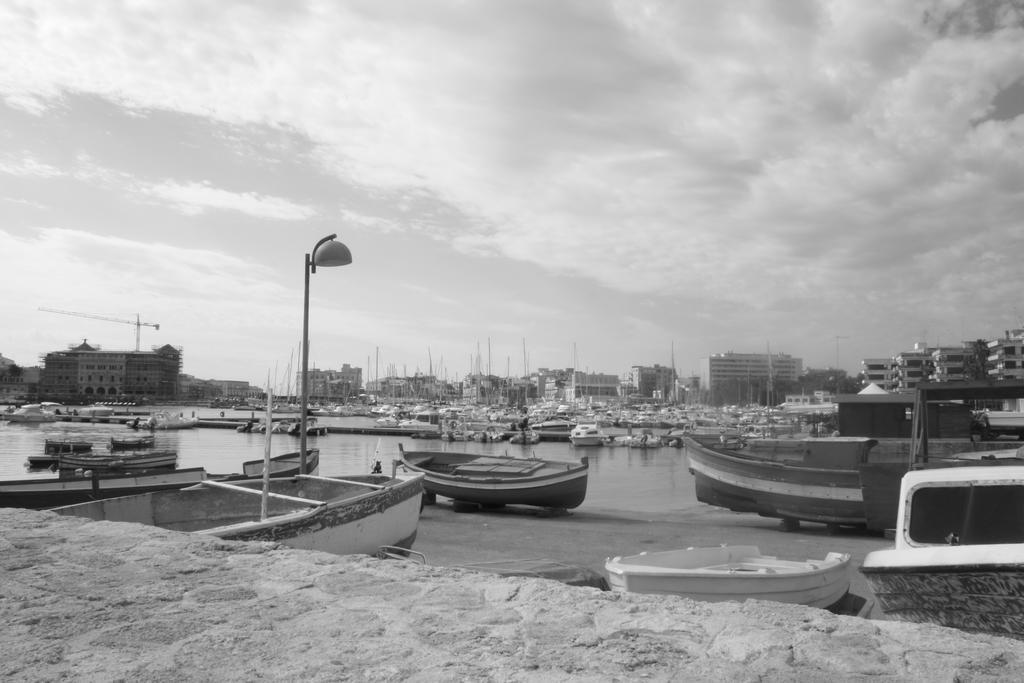 Noera Syracuse